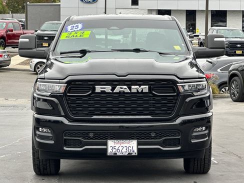 Used 2025 RAM 1500 Big Horn AWD/4WD image 9