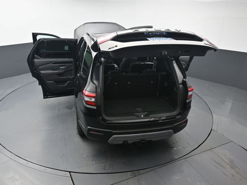 Certified 2023 Honda Pilot TrailSport image 47