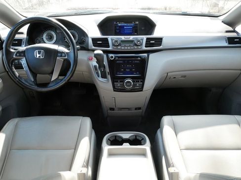 Used 2015 Honda Odyssey EX-L image 10