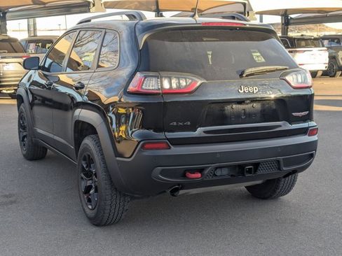 Used 2019 Jeep Cherokee Trailhawk image 7