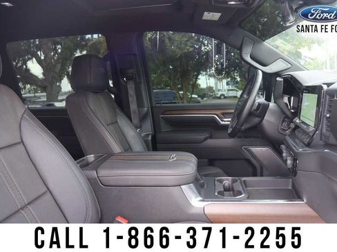 Used 2025 Chevrolet Silverado 2500 High Country w/ High Country Premium Package AWD/4WD image 38