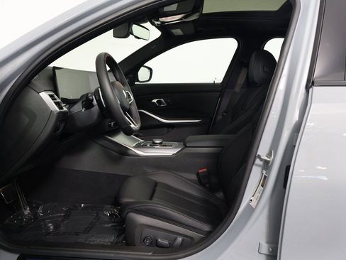 Used 2025 BMW M340i w/ Premium Package image 10