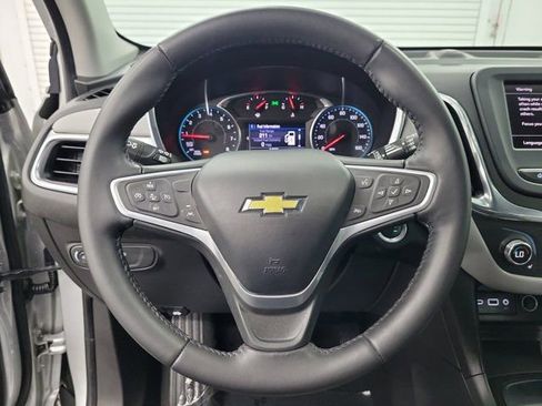 Used 2022 Chevrolet Equinox LT FWD image 24