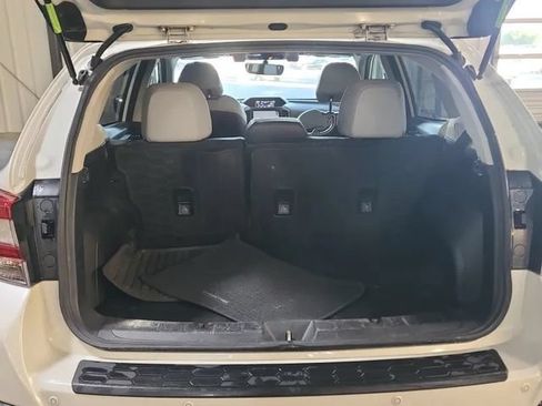 Used 2019 Subaru Crosstrek 2.0i Limited w/ Moonroof Package w/Navigation AWD/4WD image 12