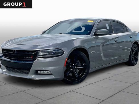 Used 2018 Dodge Charger R/T w/ Driver Confidence Group image 1