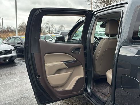 Used 2018 GMC Canyon SLT w/ Driver Alert Package image 28