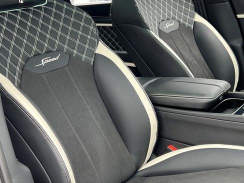Used 2023 Bentley Bentayga Speed image 45