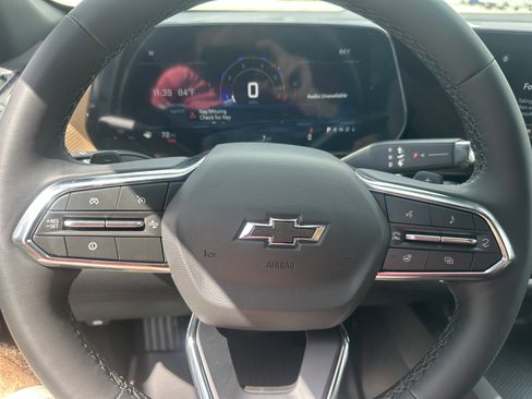 New 2026 Chevrolet Equinox ACTIV FWD image 17