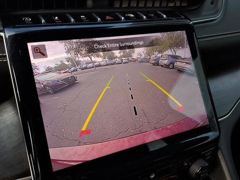 Used 2021 Jeep Grand Cherokee L Limited image 19