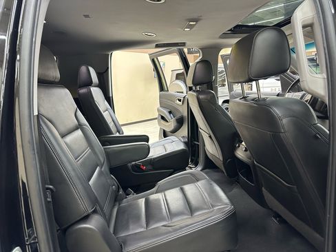 Used 2020 GMC Yukon XL Denali image 46