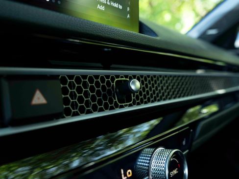 Certified 2025 Honda Civic Sport Touring image 32