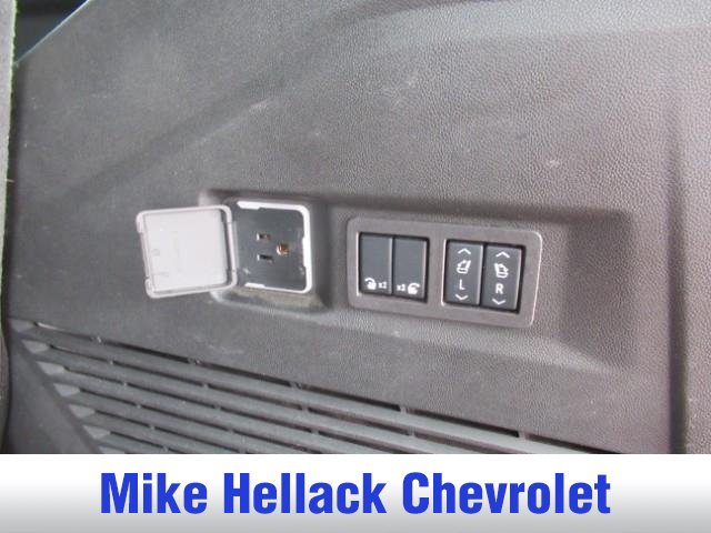 Used 2024 Chevrolet Tahoe Premier AWD/4WD image 19