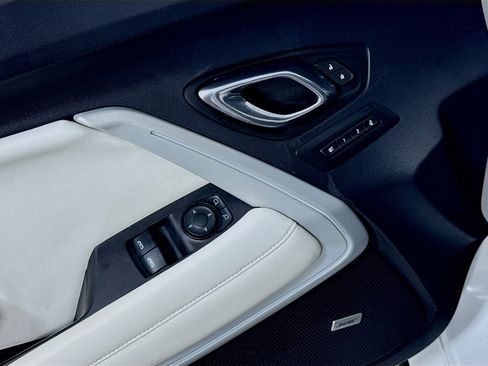 Used 2016 Chevrolet Camaro LT image 24