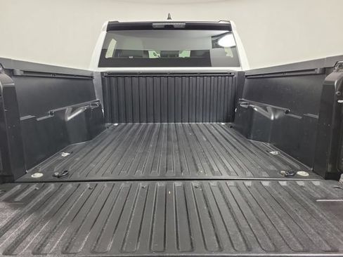 Used 2024 Toyota Tacoma SR5 RWD image 10
