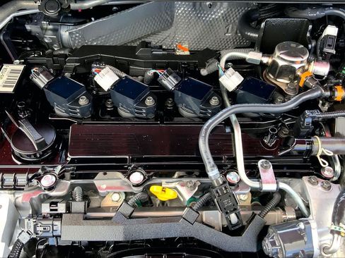 Used 2026 Toyota Corolla SE FWD image 32