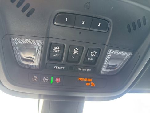 Used 2023 Chevrolet Traverse RS w/ LPO, Floor Liner Package image 37