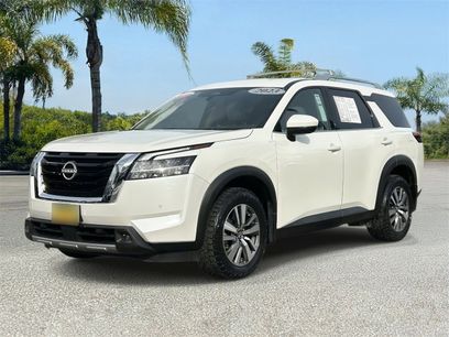 Certified 2023 Nissan Pathfinder SL