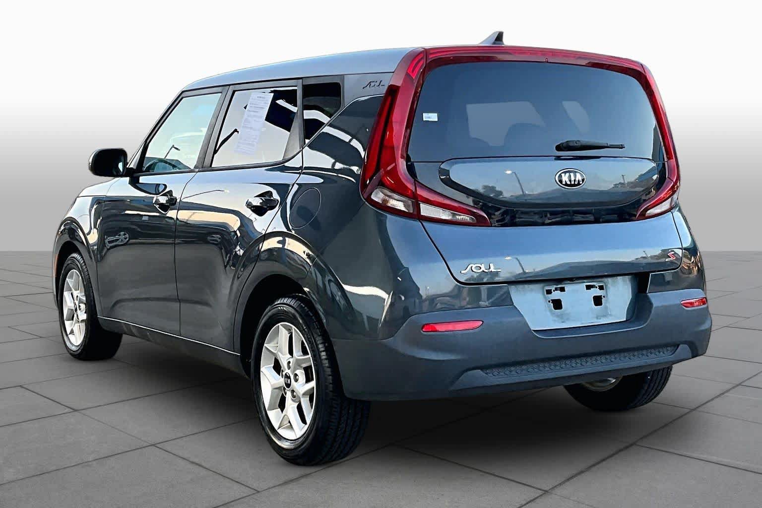Used 2021 Kia Soul S FWD image 12