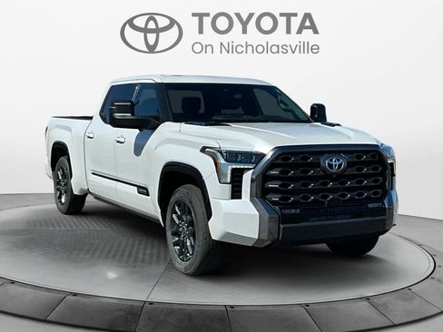 Used 2023 Toyota Tundra Platinum w/ Advanced Package image 8