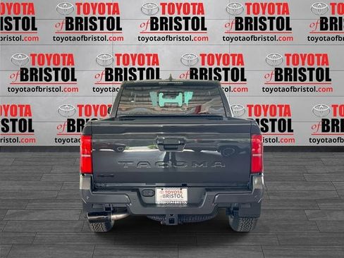 New 2026 Toyota Tacoma TRD Off-Road AWD/4WD image 4