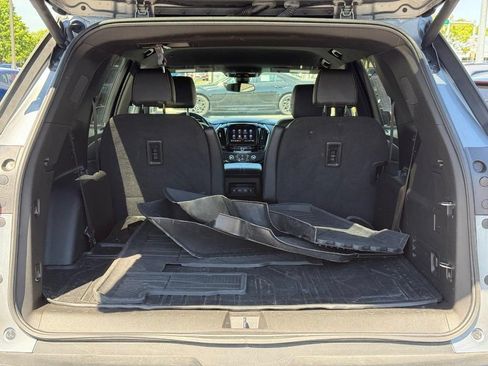Used 2023 Chevrolet Traverse LT w/ LPO, Floor Liner Package AWD/4WD image 4