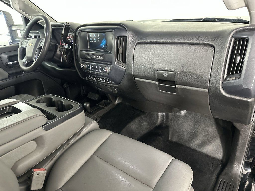 Used 2016 Chevrolet Silverado 3500 W/T w/ WT Convenience Package AWD/4WD image 26