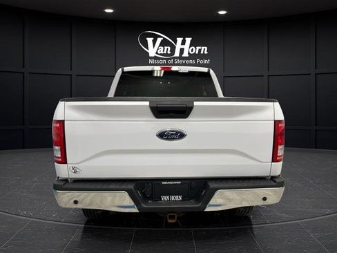 Used 2017 Ford F150 XLT image 4