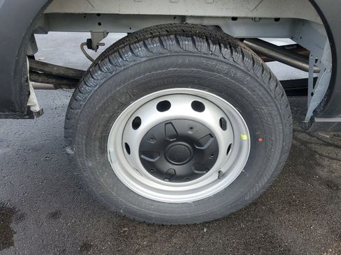 New 2026 Ford Transit 250 148 Medium Roof image 29