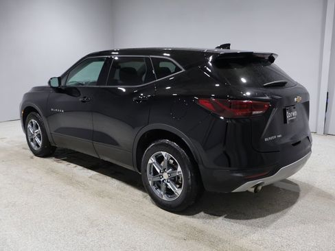 Used 2025 Chevrolet Blazer LT image 4