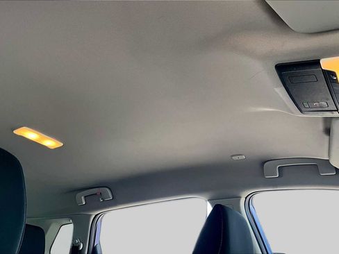 Certified 2023 Nissan Rogue SV FWD image 13