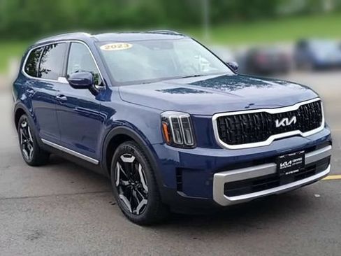 Certified 2023 Kia Telluride EX FWD image 8