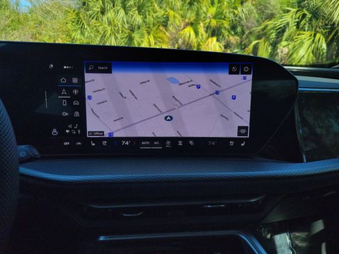 New 2025 Audi SQ5 Prestige image 23