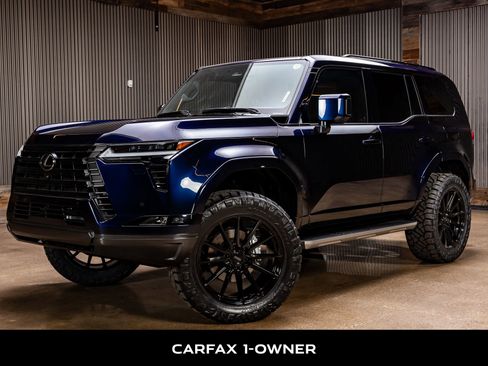 Used 2025 Lexus GX 550 w/ Cold Area Package image 5