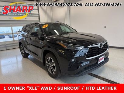 Used 2022 Toyota Highlander XLE