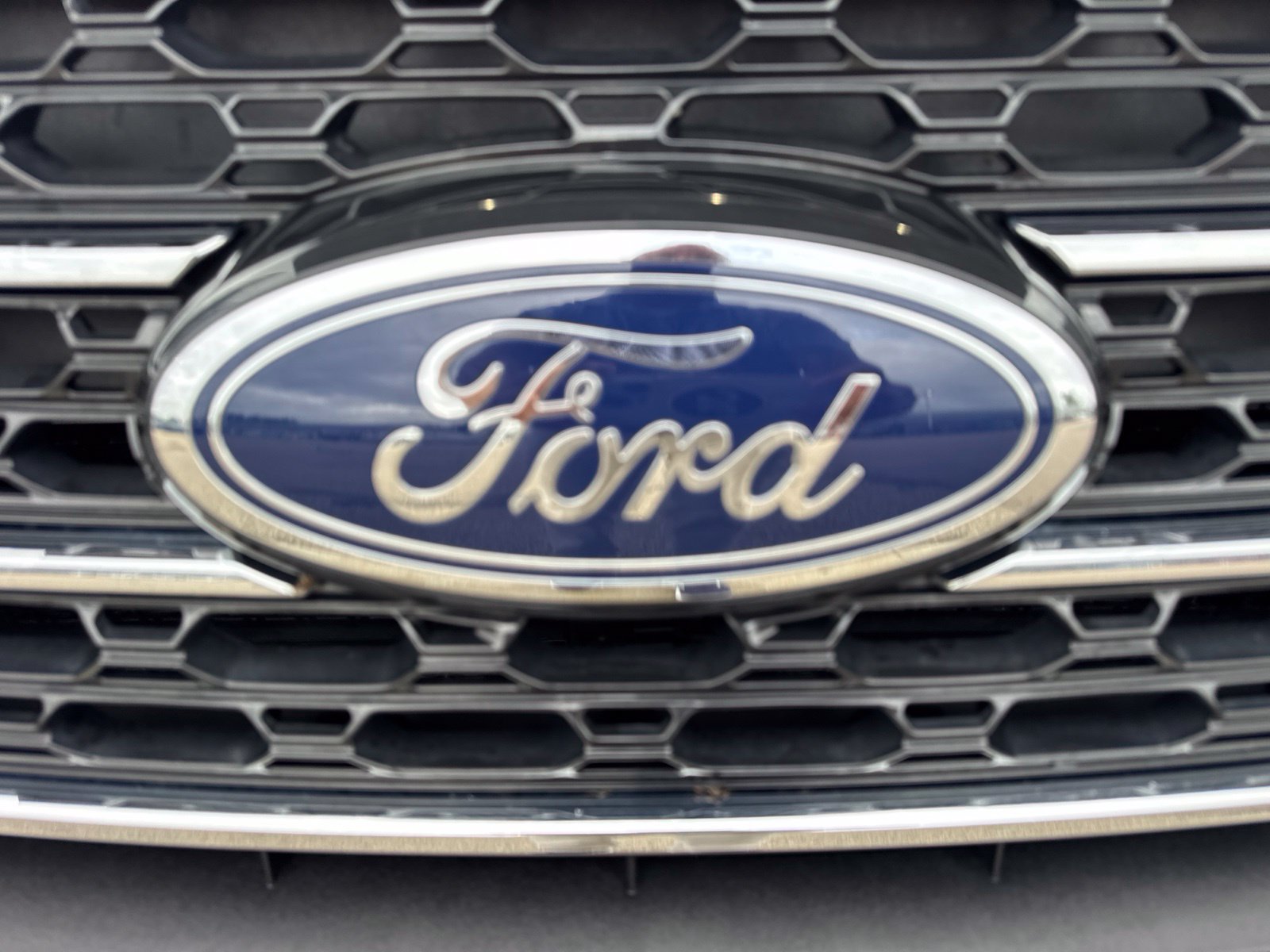 Certified 2023 Ford Explorer XLT w/ Equipment Group 202A AWD/4WD image 13