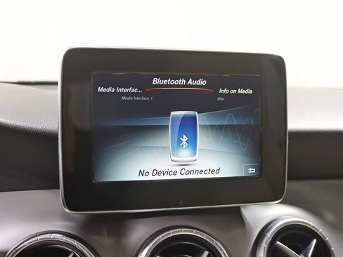 Used 2015 Mercedes-Benz CLA 250 CLA 250 image 18