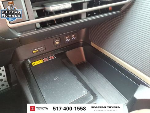 Used 2026 Toyota Camry SE FWD image 25