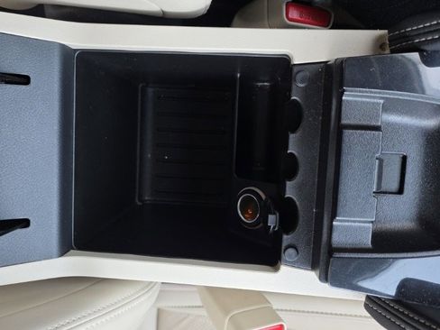 Used 2023 Nissan Maxima SV w/ Floor Mat Group image 26