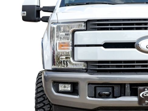 Used 2019 Ford F250 Lariat w/ Lariat Value Package image 54