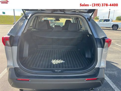 Certified 2023 Toyota RAV4 LE AWD/4WD image 14