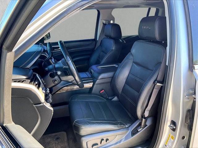 Used 2016 GMC Yukon XL Denali w/ Open Road Package AWD/4WD image 24