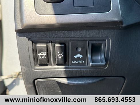 Used 2007 Toyota Matrix XR image 28