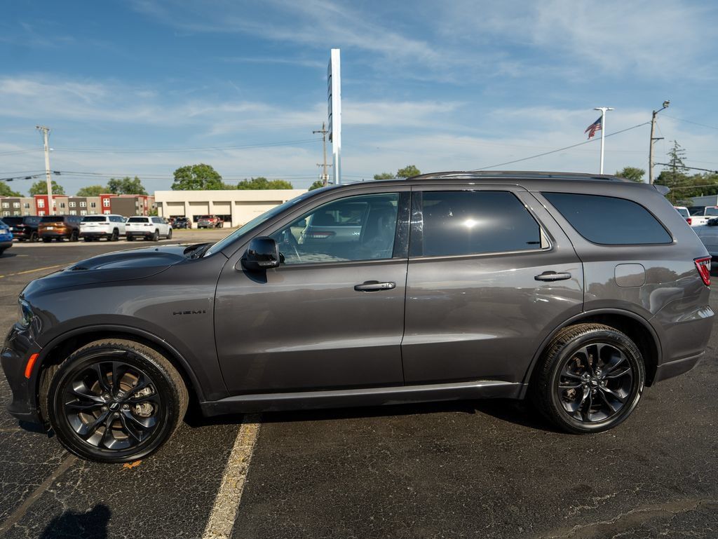 Used 2025 Dodge Durango R/T AWD/4WD image 4