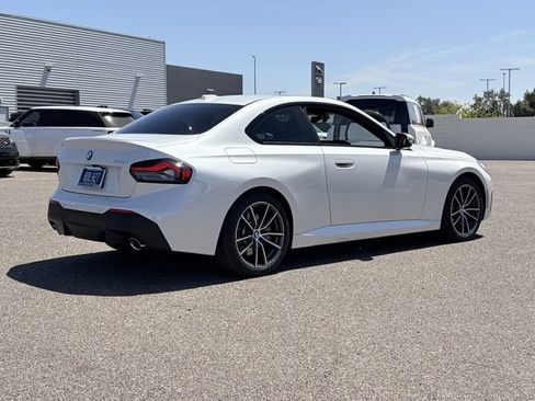 Used 2026 BMW 230i Coupe w/ Convenience Package RWD image 6