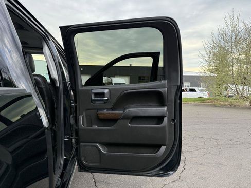 Used 2017 GMC Sierra 1500 Denali w/ Denali Ultimate Package AWD/4WD image 22