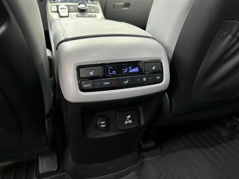 Used 2022 Hyundai Palisade SEL w/ Premium Package FWD image 25