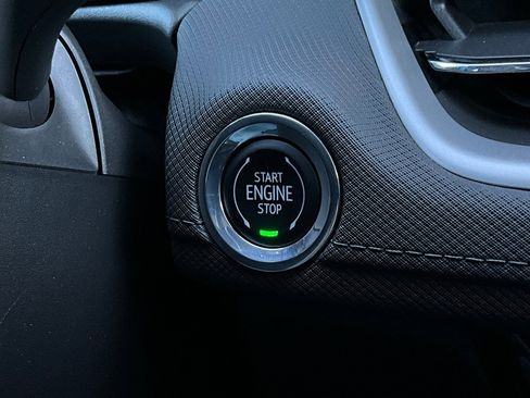 Used 2025 Chevrolet TrailBlazer LT image 25