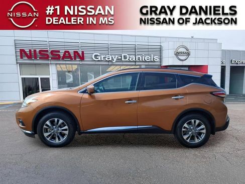 Used 2017 Nissan Murano SV FWD image 4