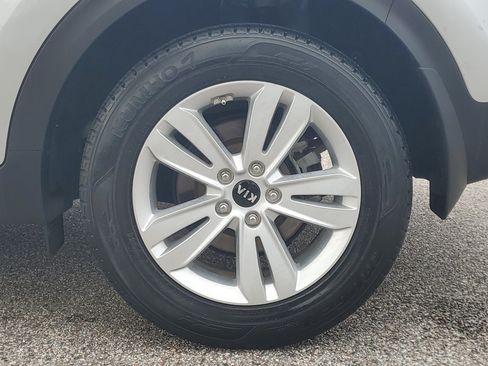Used 2019 Kia Sportage LX FWD image 9