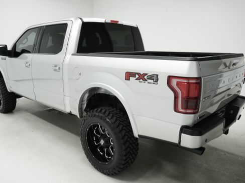 Used 2015 Ford F150 Platinum w/ Equipment Group 701A Luxury AWD/4WD image 5